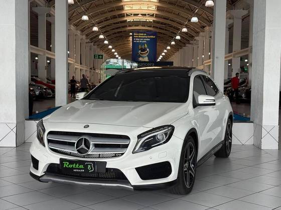 MERCEDES-BENZ GLA 250 2.0 16V TURBO GASOLINA ENDURO 4P AUTOMÁTICO MERCEDES-BENZ GLA 250 2.0 16V TURBO GASOLINA ENDURO 4P AUTOMÁTICO